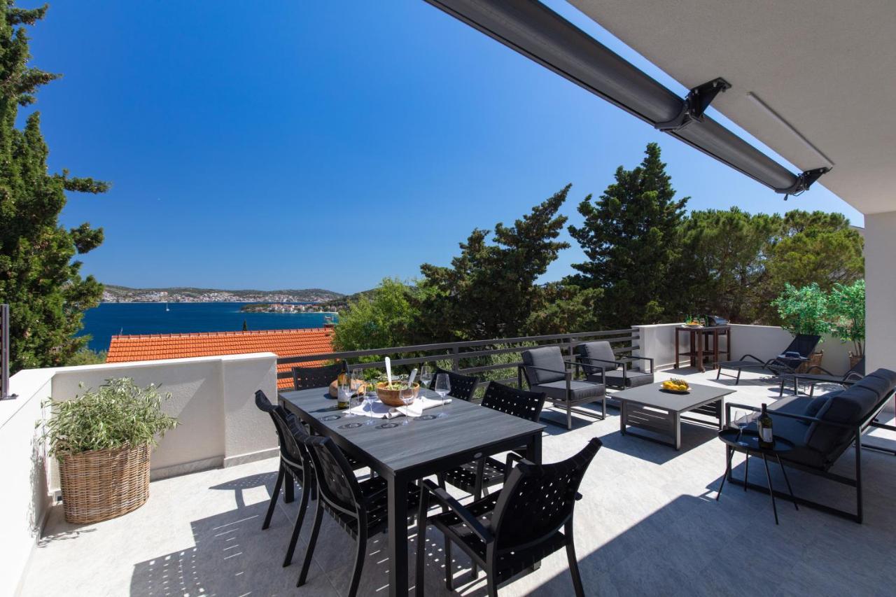The Grande - Huge Terrace - Amazing Sea Views - Tastefully Furnished - Access To Rooftop Terrace And Gym - Hillside Apartments Rogoznica Rogoznica  Exteriör bild