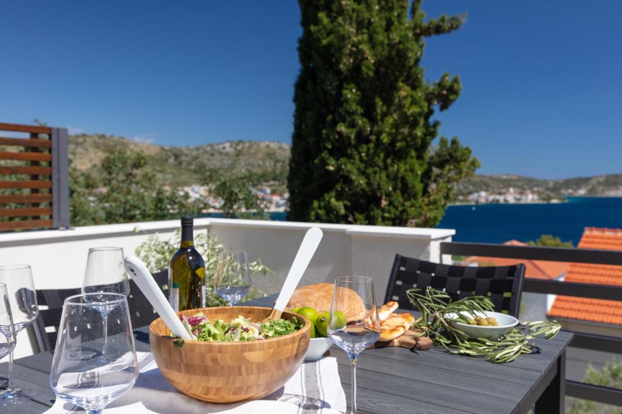 The Grande - Huge Terrace - Amazing Sea Views - Tastefully Furnished - Access To Rooftop Terrace And Gym - Hillside Apartments Rogoznica Rogoznica  Exteriör bild